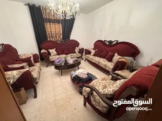  1 كنب غرفة ضيوف وكااااالة الوكالة
