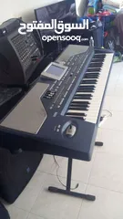  1 Korg Pa800