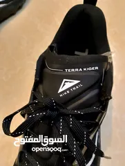  7 حذائين   NIKE  اصليات وارد امريكي جديد غير مستخدم
