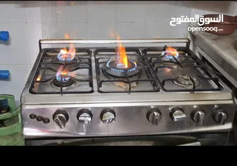  1 غاز للبيع مصري مع فرن شغال ممتاز
