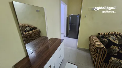  14 استوديو  وغرف وصالة   studio and 1BHK and apartments