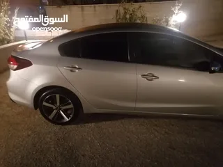  7 كيا K3 /موديل 2017/ ماتور 1600/ اقتصاديه/اصل سولار/ غنيه عن التعريف