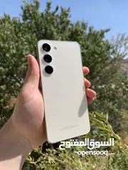  2 سامسونج اس 23 عادي 128 / 8 جيجا رام، جهاز مش شبه جديد بتقدر تحكي اكتر من شبه كرتونة لسا لزقته عليه