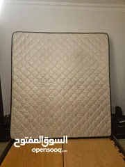  1 فرشة اسفنج زنبركية مزدوج 190x200 مستعملة بحالة جيدة جدا