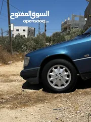  3 مرسيدس بطة E250 لون ازرق ماطور 20 صباب 2500 cc