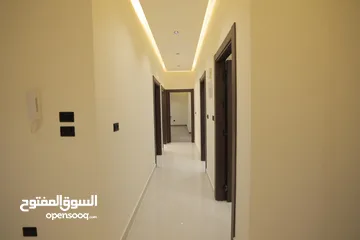  17 اخير مع روف مساحة 195 م