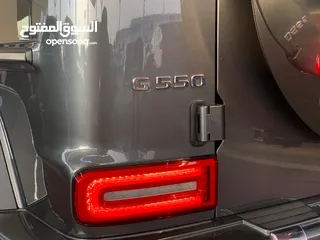  8 Mercdes G550