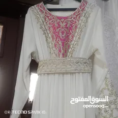  13 فساتين وثواب اي واحد خمسه دنانير