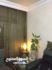 8 للبيع :  فازه مرمر ( تابل لامب ) انتيك , تحفه  اخضر شفاف ( مضئ) نادره جدا جدا جدا