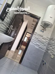  16 شقه طابقيه للإيجار السنوي
