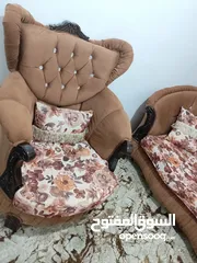  2 3طاولات واحد كبيره 2صغيرات مع برداية