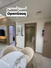  8 شقه كامله الخدمات غرفه وصاله بجوار اكبر بحيره صناعيه بأقل سعر بكل دبي