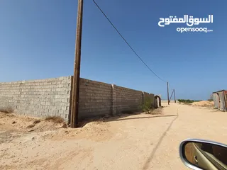  7 أرض في أبو روية علي البحر