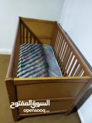 9 سرير اطفال ماركة  Mothercare  صناعة بريطانيه    أبعاده  140 *70*88