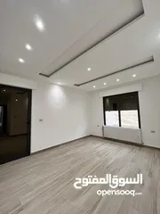  18 شقة بالاقساط مع ترس 70 متر في طريق المطار منطقة الحوطي