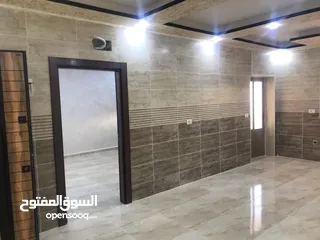  5 شقة للبيع في الرمثا حي الزهور