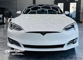  8 Tesla Model S 2020