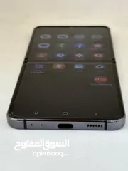  5 SAMSUNG Z FLIP 4 USED مستعمل