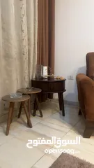  10 صالون كامل طقم امريكي وطاولات خشب وقطعة سجاد مع ثريا خشب