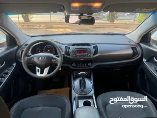  9 كيا سبورتاج 2014 بحالة ممتازة 2000cc فيها ضربة براس شاصى يمين