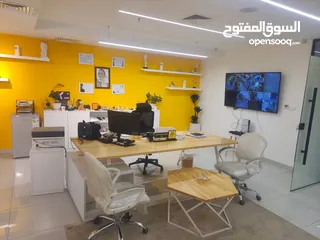  1 مكتب تجاري مفروش للبيع