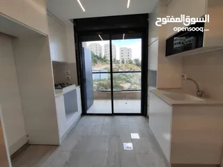  5 شقه فارغة للايجار في ضاحية الريحان قرب لاكاسا مول