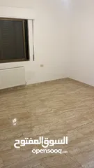  6 الكرسي ـ شقه فارغه مجددة للايجار ـ موقع مميز جدا ـ 180 متر ـ باجره 5500 دينار