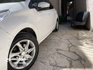  4 بيجو 208 موديل 2015 عداد 25000 فقط