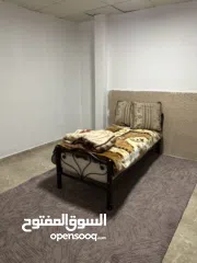  5 شقة مفروشة للإيجار قريبة من المعابر والجامعات والأماكن التجارية