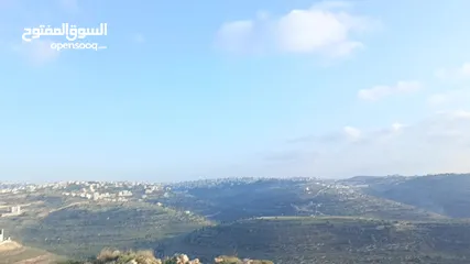  3 منزل مستقل للبيع او استبدال على عقار اخر    المنزل مكون من 3 طوابق (نظام فيلا )