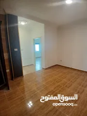  2 شقه فارغه للايجار سوبر ديلوكس في الجبيهه حي الريان