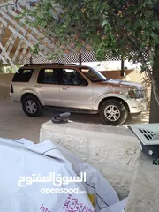  7 فورد اكسبلورر