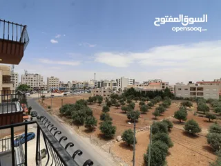  7 شقة طابق أخير مع روف (205م)داخلي (80م)ترس خارجي في أرقى مناطق ام حجير شفا بدران