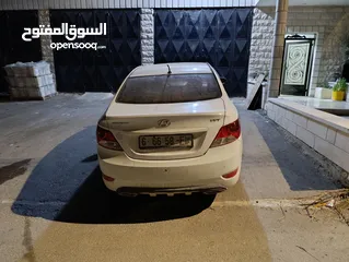 4 هيونداي اكسنت 2016
