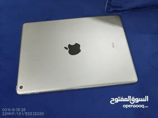  9 ايباد جيل خامس 2017, ذاكرة 128، رام 2 غيغا، بطارية مسبتها 94٪ د، مستعمل بحالة الوكالة خالي من تلشخوط