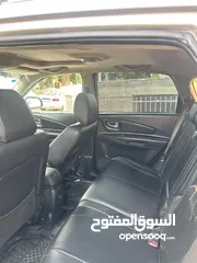  4 هيونداي توسان 2008