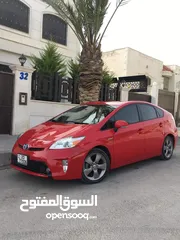  4 Toyota Prius