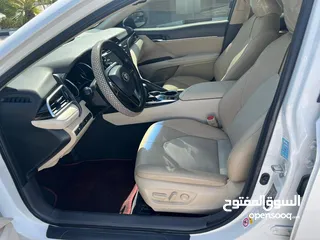  9 Toyota Camry  V6 gcc 2018