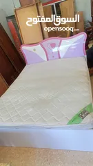  1 تخت مفرد ونص مع فرشه زنبركيه