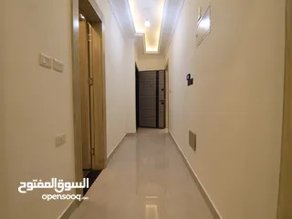  10 شقة شبه أرضي مساحة (190م) داخلي (100م) خارجي للبيع في أرقى مناطق ام حجير شفا بدران