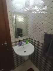  7 شقة للبيع طابق ثالث