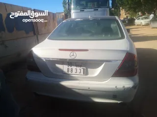  19 Mercedes Benz E350