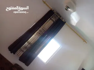  2 بيت طابقين مؤجر  مع امكانيه تاجير شقه ثالثه في نفس المبنى