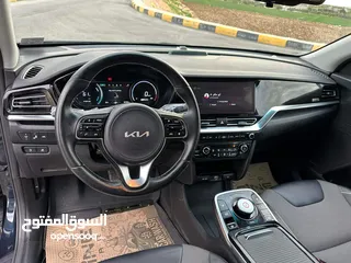  5 للبيع او البدل فحص كأمل عداد شبه زيروkia niro 2022  electric