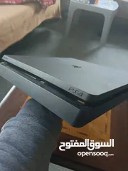  7 بلايستيشن 4 سليم مستعمل بحالة جيدة مع اغراضو كاملة ولعبتين للبيع 500 GB playstation 4 slim 500 GB