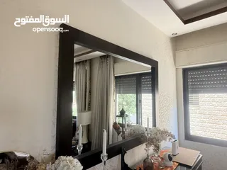  1 غرفة سفرة مميزه للبيع اجهزة كهربائية بحال البلاش  طاولة مطبخ مميزه  خزانة تلفزيون مميزه بحال الجديد