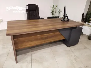  8 مكتبك بأناقة... والراحة بتوصلك للعقبة!