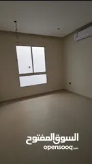  1 شقة للايجار في الرياض حي الملقا