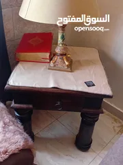  1 طقم كنب وطربيزات خشب سويد فاخر