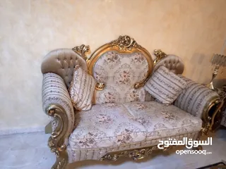  2 طقم كنب مصري بحاله جيده مع الطاولات